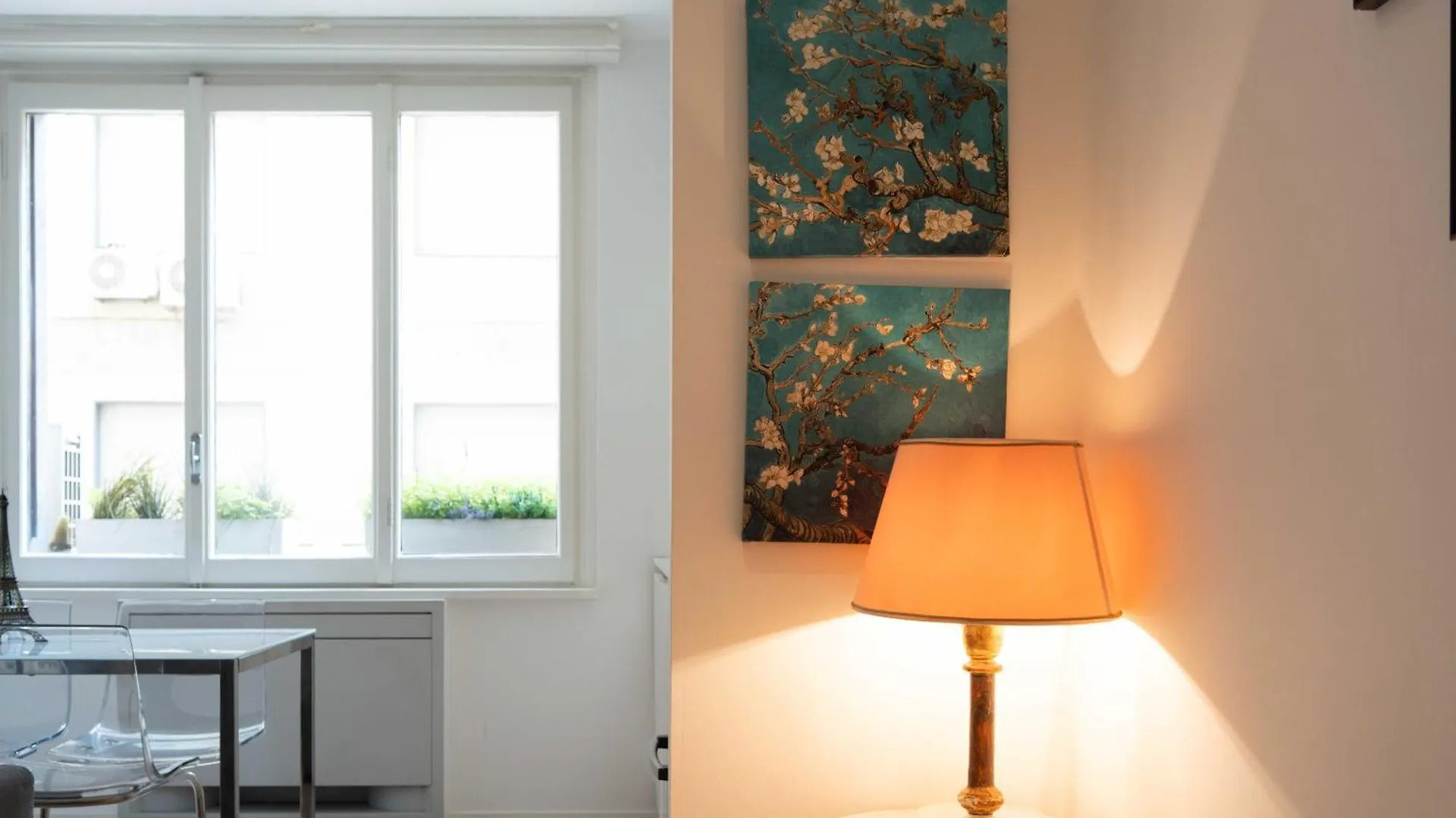 Suite 18 Milano Centro Duomo 0*, Milan Italy